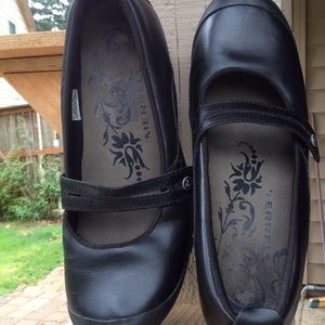 Merrell Mary Jane shoes black Sz 10 women’s